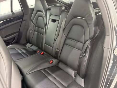 Used 2018 Porsche Panamera 4 image 16