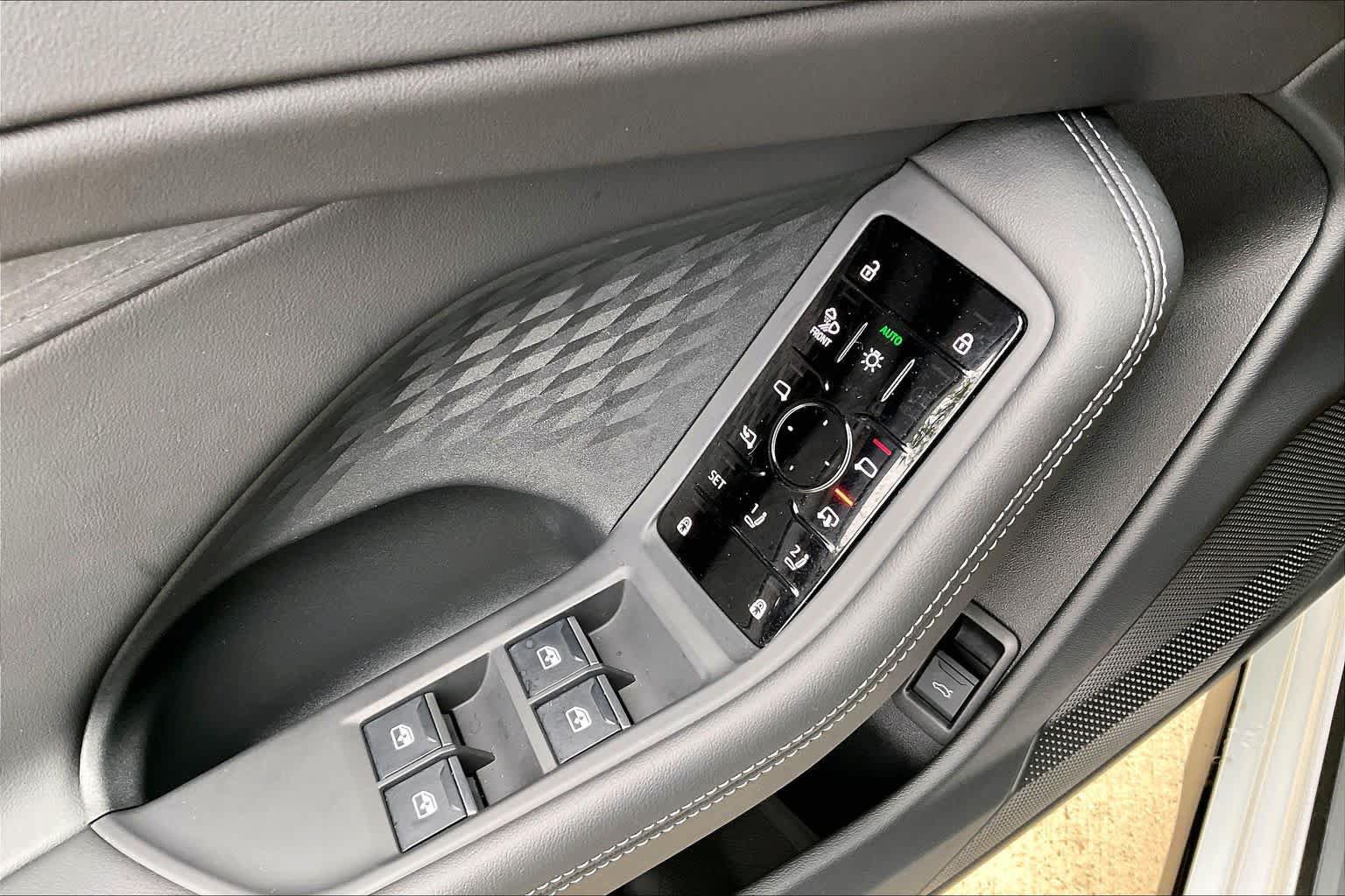 Used 2026 Audi A6 Premium Plus w/ Premium Plus Package AWD/4WD image 15
