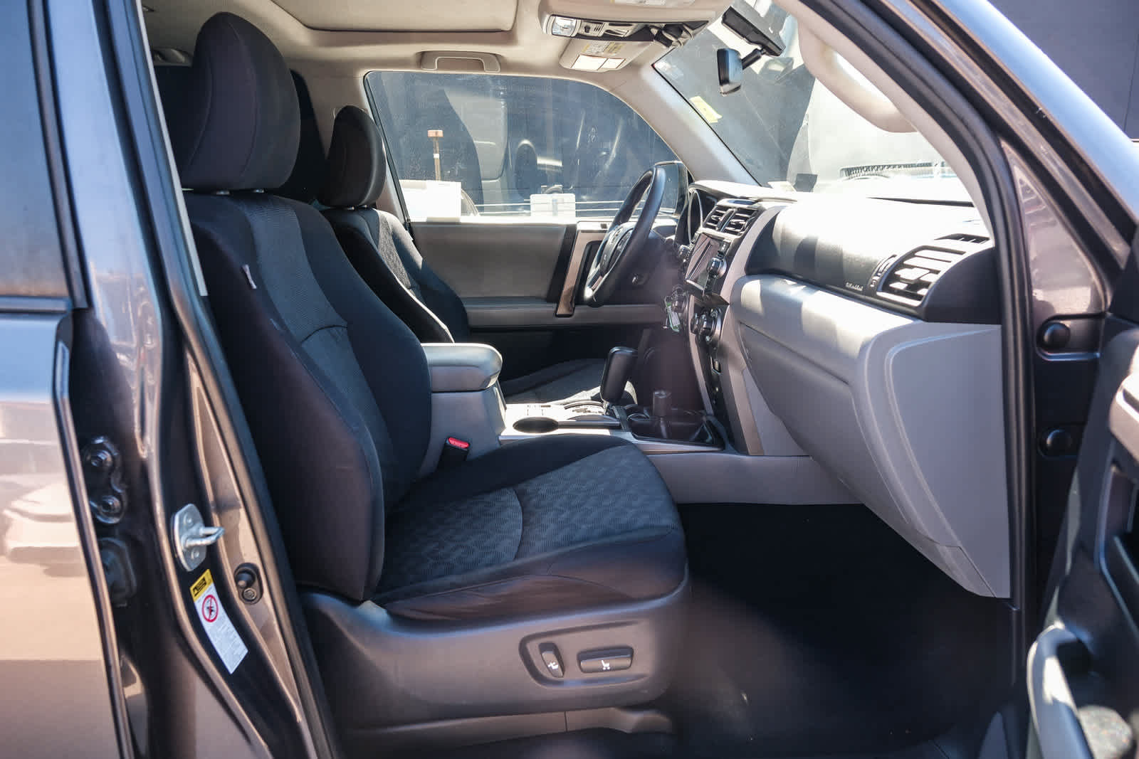 Used 2010 Toyota 4Runner Trail AWD/4WD image 18