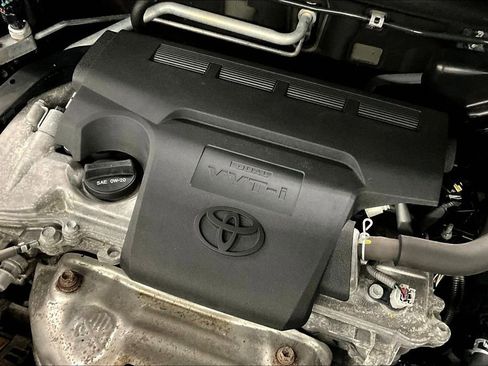 Used 2018 Toyota RAV4 Adventure AWD/4WD image 31
