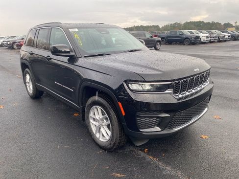 New 2025 Jeep Grand Cherokee Laredo X w/ Trailer Tow Package image 3