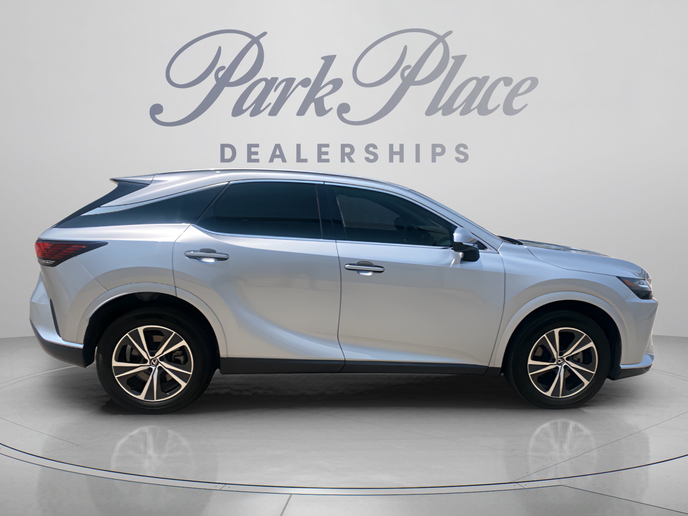 Used 2024 Lexus RX 350 Premium w/ Accessory Package (K3) FWD image 7