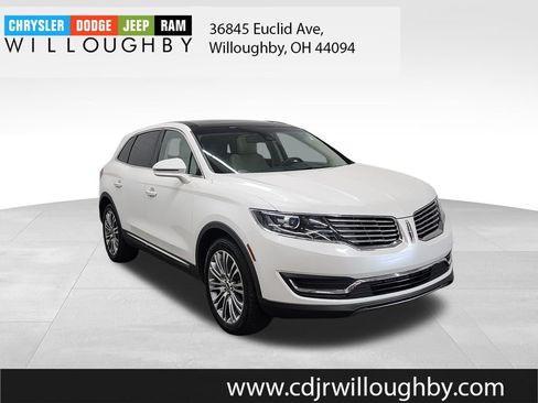 Used 2018 Lincoln MKX Reserve w/ Lincoln MKX Climate Package AWD/4WD image 3