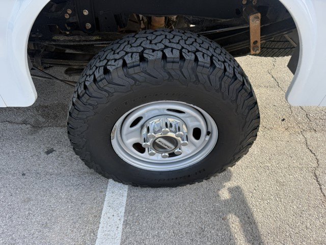 Used 2019 Ford F350 XL w/ Power Equipment Group AWD/4WD image 6