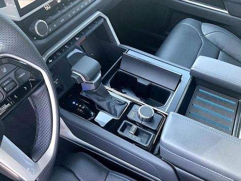 Used 2024 Toyota Tundra Platinum image 12