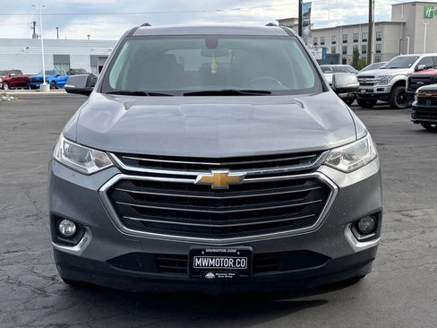 Used 2019 Chevrolet Traverse LT FWD image 2