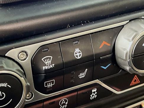 Used 2022 Jeep Wrangler Unlimited Rubicon w/ Steel Bumper Group image 20