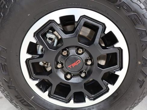 Used 2025 Toyota 4Runner TRD Off-Road image 42