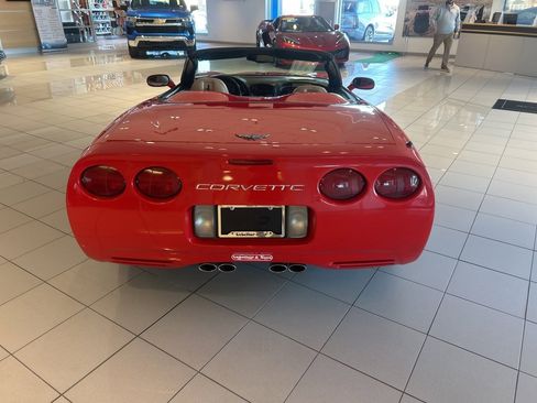 Used 2003 Chevrolet Corvette Convertible w/ Preferred Equipment Group1 image 3