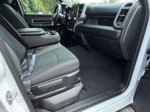 Used 2025 RAM 2500 Big Horn AWD/4WD image 19