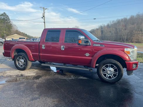 Used 2015 Ford F250 Platinum w/ FX4 Off-Road Package image 6