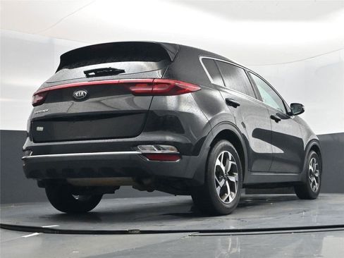 Used 2020 Kia Sportage LX w/ LX Popular Package image 23