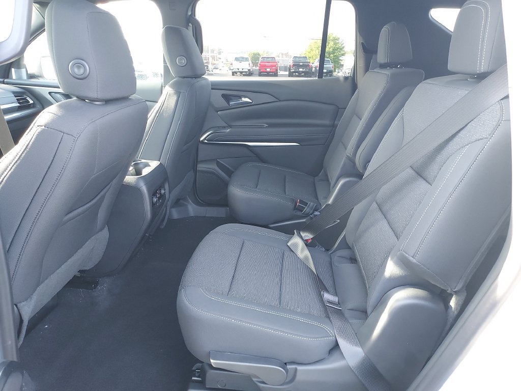 New 2027 Chevrolet Traverse LT FWD image 14