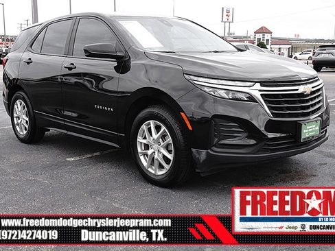 Used 2022 Chevrolet Equinox LS w/ Driver Confidence II Package image 7