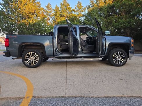 Used 2014 Chevrolet Silverado 1500 LT image 3