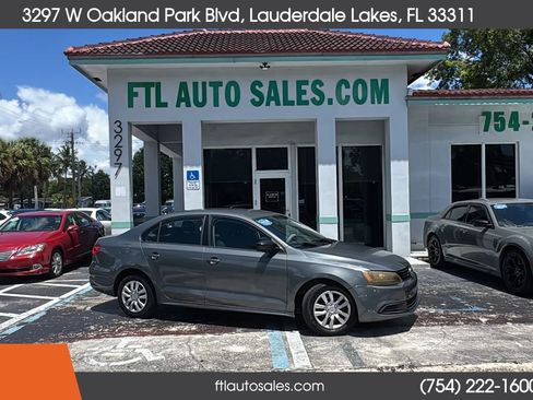 Used 2013 Volkswagen Jetta S FWD image 1