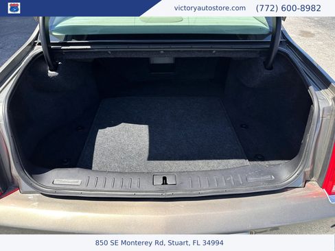 Used 2011 Cadillac DTS Premium image 13