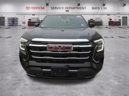 Used 2025 GMC Terrain Elevation FWD image 3