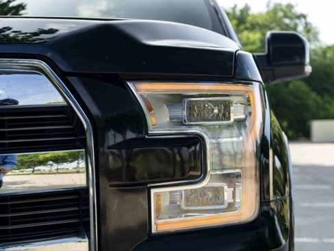 Used 2017 Ford F150 King Ranch w/ Equipment Group 601A Luxury AWD/4WD image 11