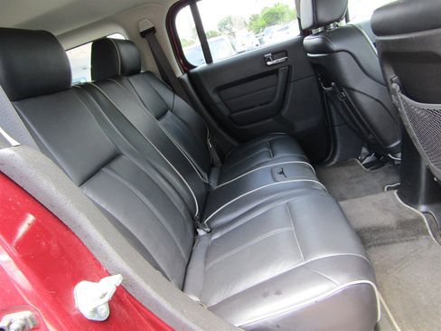 Used 2007 HUMMER H3 AWD/4WD image 6
