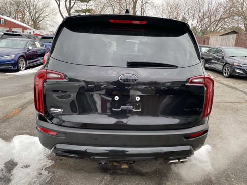 Used 2021 Kia Telluride EX w/ EX Premium Package image 4