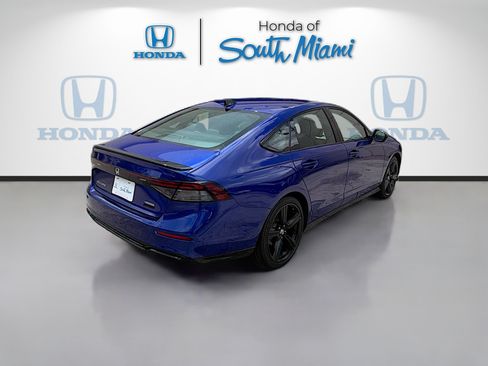 Used 2024 Honda Accord Sport image 7