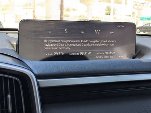 Used 2025 MAZDA CX-50 AWD 2.5 S w/ Premium Package image 21