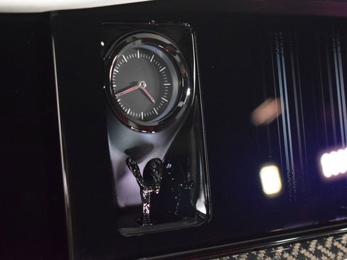 New 2026 Rolls-Royce Cullinan Black Badge image 26