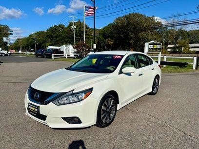 Used 2017 Nissan Altima 2.5 SV