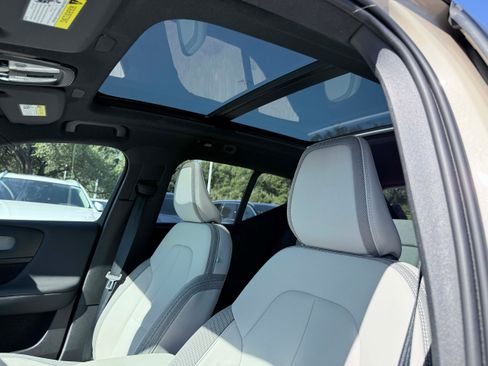 Certified 2025 Volvo EX40 Ultra AWD/4WD image 11
