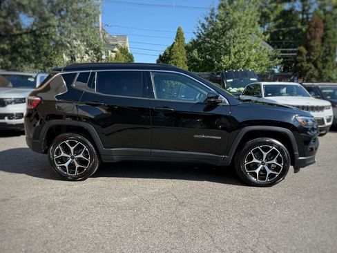 New 2026 Jeep Compass Limited w/ Sun, Sound & Navigation Group AWD/4WD image 4