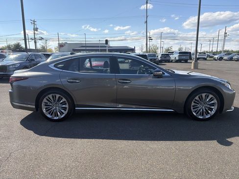 Used 2023 Lexus LS 500 AWD w/ Interior Upgrade Package image 6