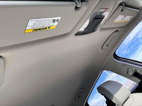 Used 2024 Kia Sportage EX image 20