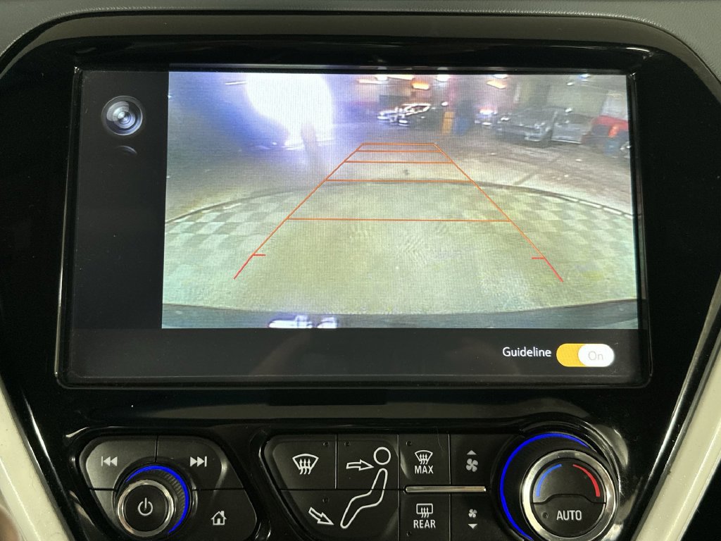 Used 2017 Chevrolet Bolt LT FWD image 17