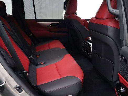Used 2023 Lexus LX 600 F Sport image 32