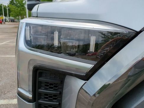 Used 2026 Toyota Tundra Platinum w/ TRD Off-Road Package AWD/4WD image 10