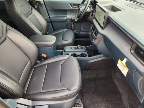 New 2026 Ford Maverick Lariat w/ Black Appearance Package image 10