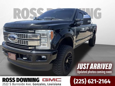 Used 2017 Ford F250 Platinum AWD/4WD image 1