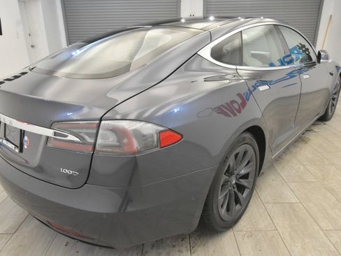 Used 2018 Tesla Model S P100D image 5
