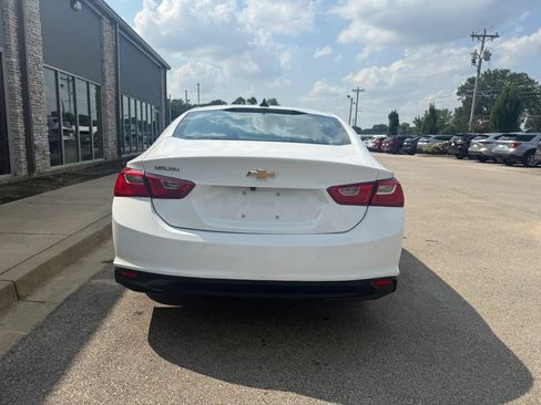 Used 2024 Chevrolet Malibu LS w/ Driver Confidence Package FWD image 6