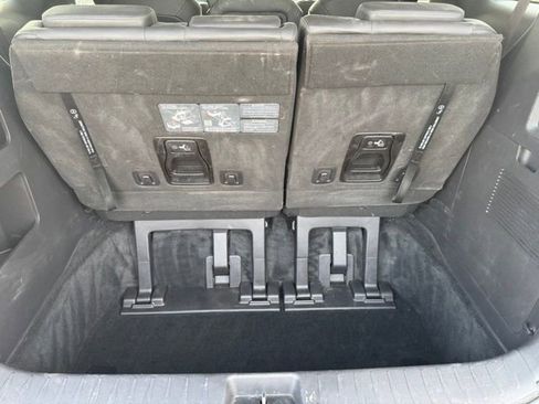 Used 2024 Kia Carnival LX FWD image 18