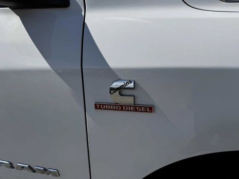 Used 2019 RAM 3500 Big Horn image 9