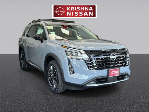 New 2026 Nissan Pathfinder Platinum w/ Cargo Package AWD/4WD image 1