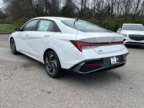 New 2026 Hyundai Elantra Limited image 5