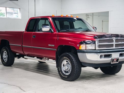 Used 1997 Dodge Ram 2500 Truck 4x4 Club Cab image 21