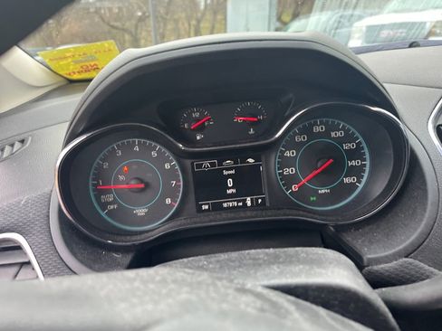 Used 2018 Chevrolet Cruze LT w/ LPO, Black Nameplate Package image 9