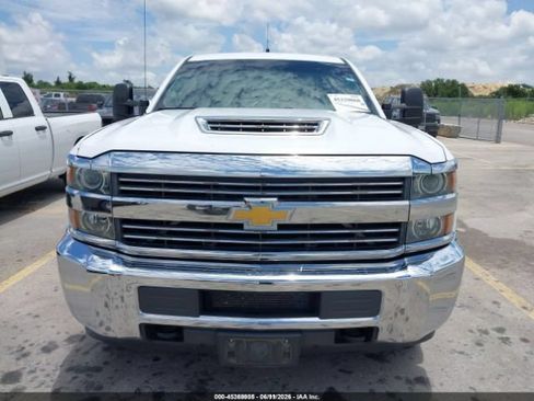 Used 2017 Chevrolet Silverado 3500 W/T AWD/4WD image 6