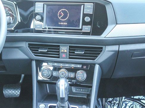 Used 2020 Volkswagen Jetta R-Line w/ R-Line Cold Weather Package image 14