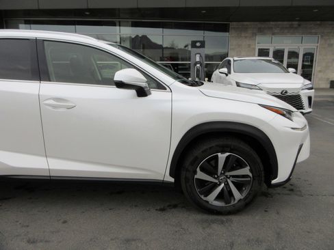 Used 2018 Lexus NX 300 AWD image 12