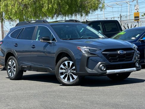 Used 2023 Subaru Outback Limited image 2